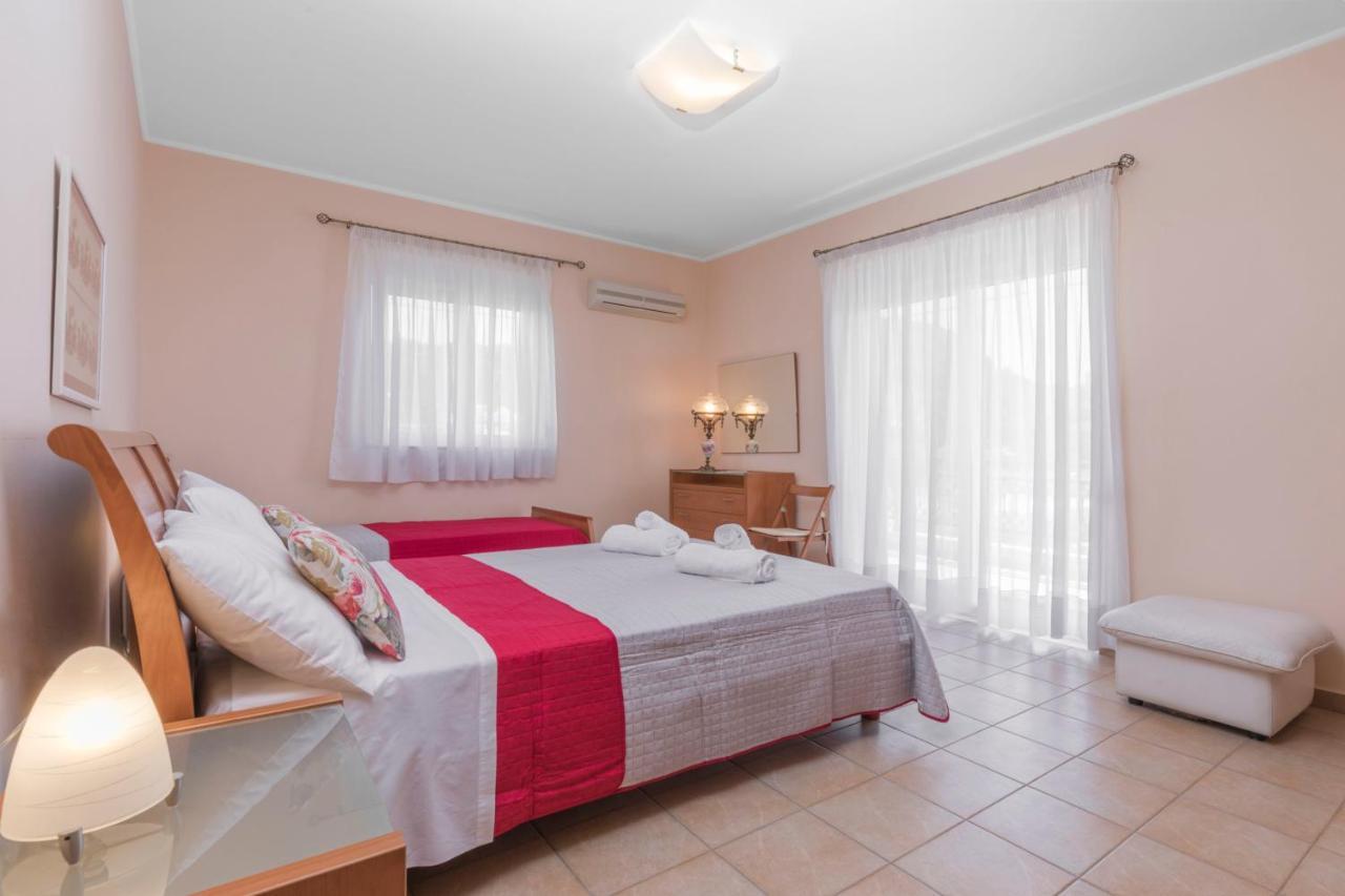 Lina'S Amazing House In Ialysos Vila Ixia  Exterior foto